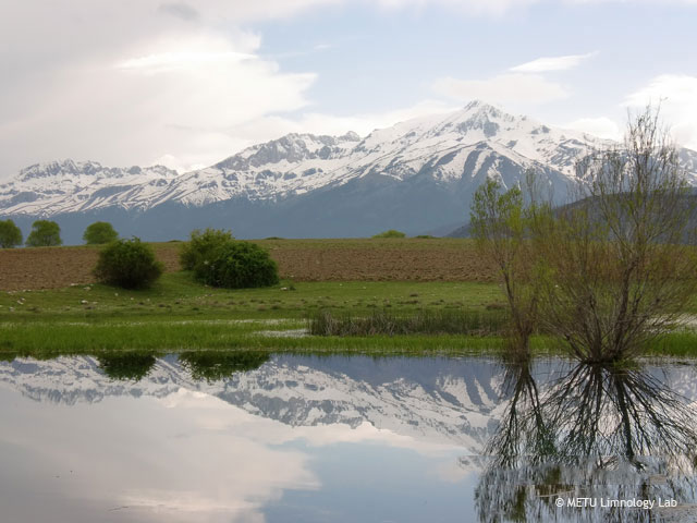 Lake Beysehir banks