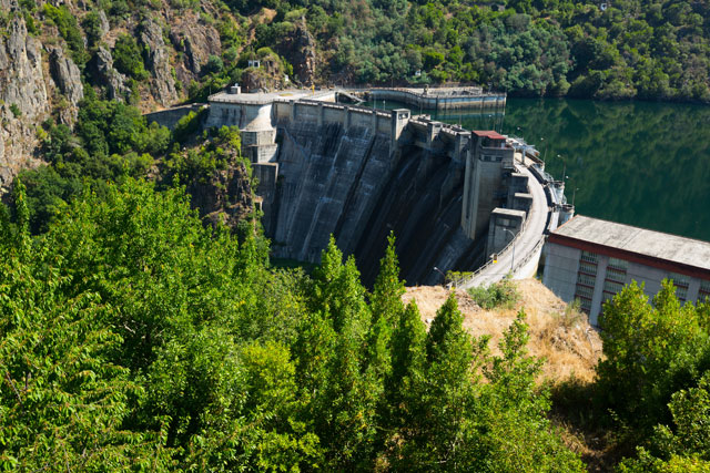 Dam of the energy power station at Sil river, Galicia, Spain