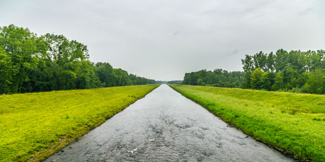 Straight canal in Elsass